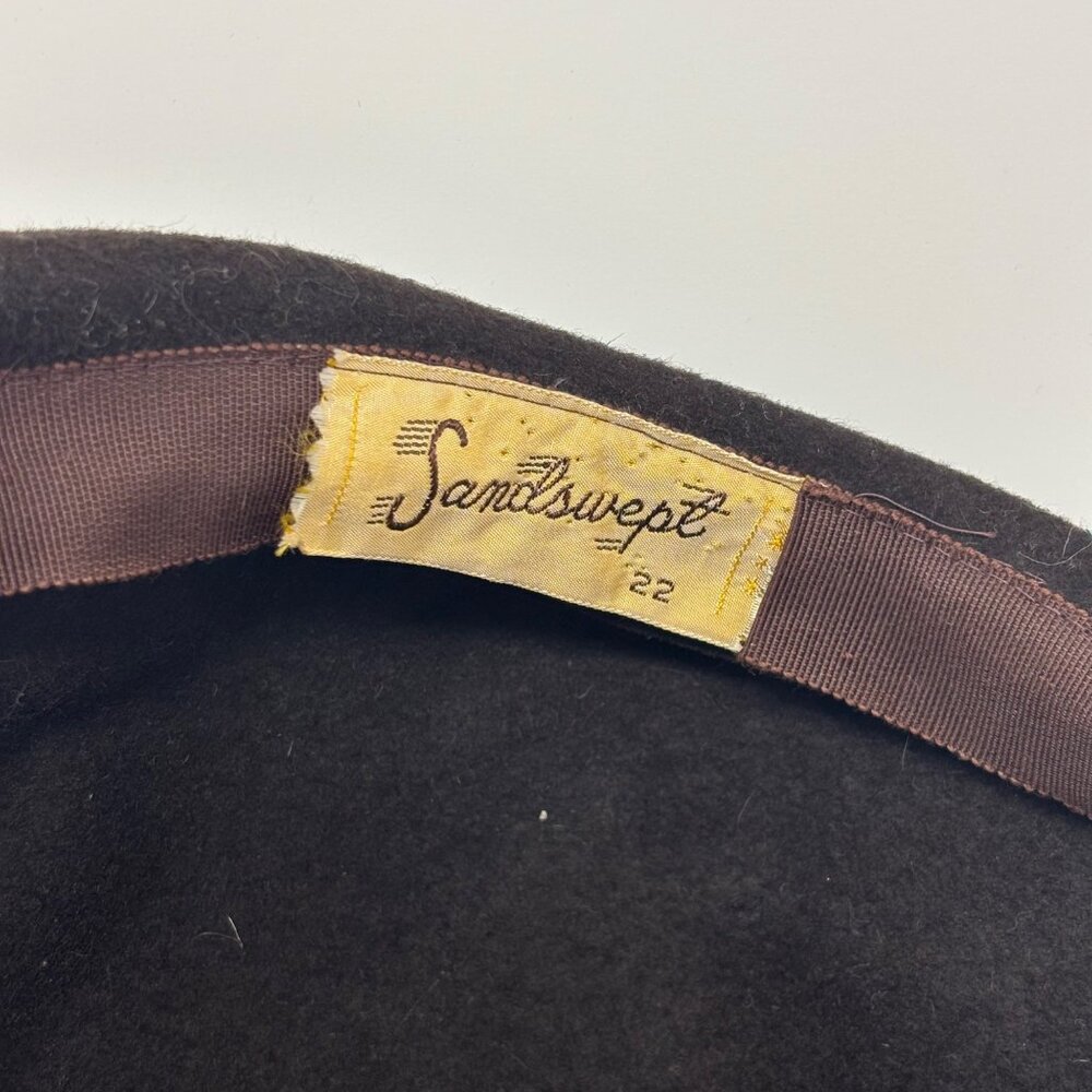 Vintage 1950s Brown Hat Womens Brown Wool Pointed Cap With Silver Brooch - Picture 10 of 12